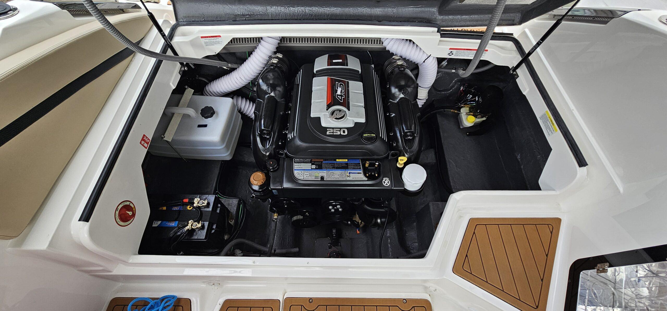 Focker 255 GTO Blac Edition – 2022 – Apenas 110 Horas – Barco novinho ...